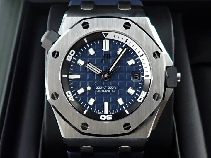 オーデマピゲ ロイヤルオーク オフショア ダイバー Ref.15720ST.OO.A027CA.01 ステンレススチール ブルー文字盤