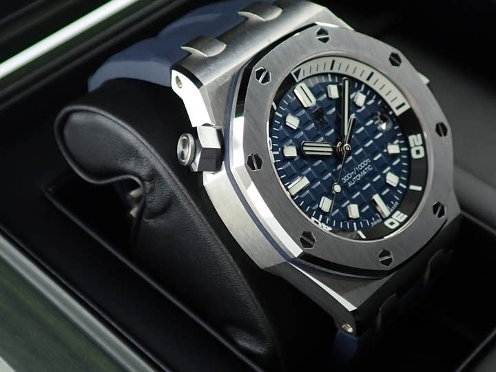 オーデマピゲ ロイヤルオーク オフショア ダイバー Ref.15720ST.OO.A027CA.01 ステンレススチール ブルー文字盤