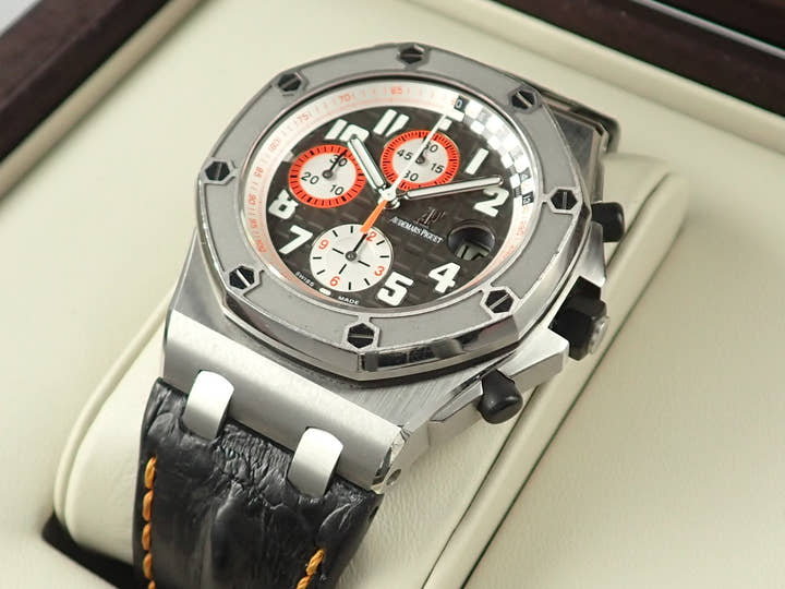 オーデマピゲ ロイヤルオーク オフショア クロノグラフ Ref.26175ST.OO.D003CU.01 ステンレススチール チャコールグレー文字盤