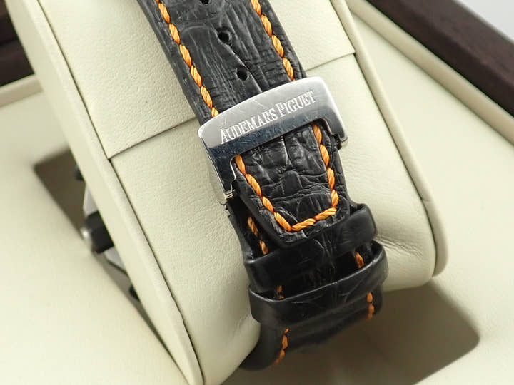 オーデマピゲ ロイヤルオーク オフショア クロノグラフ Ref.26175ST.OO.D003CU.01 ステンレススチール チャコールグレー文字盤