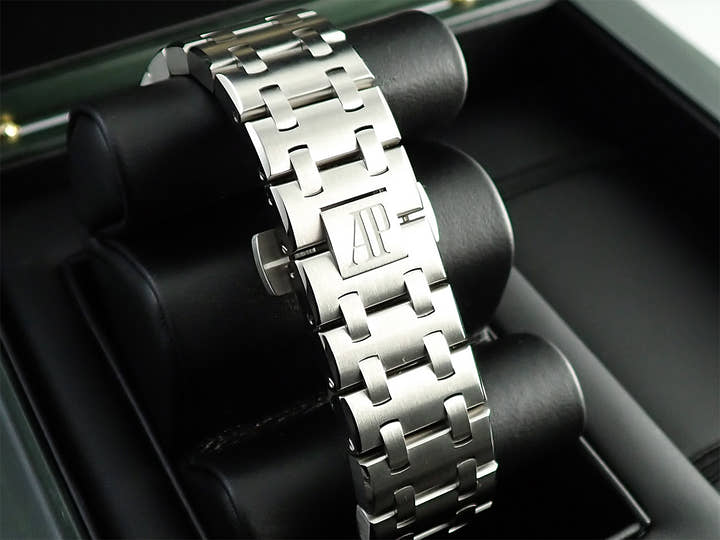 オーデマピゲ ロイヤルオーク オフショア クロノグラフ Ref.26238ST.OO.2000ST.01 ステンレススチール ブルー文字盤