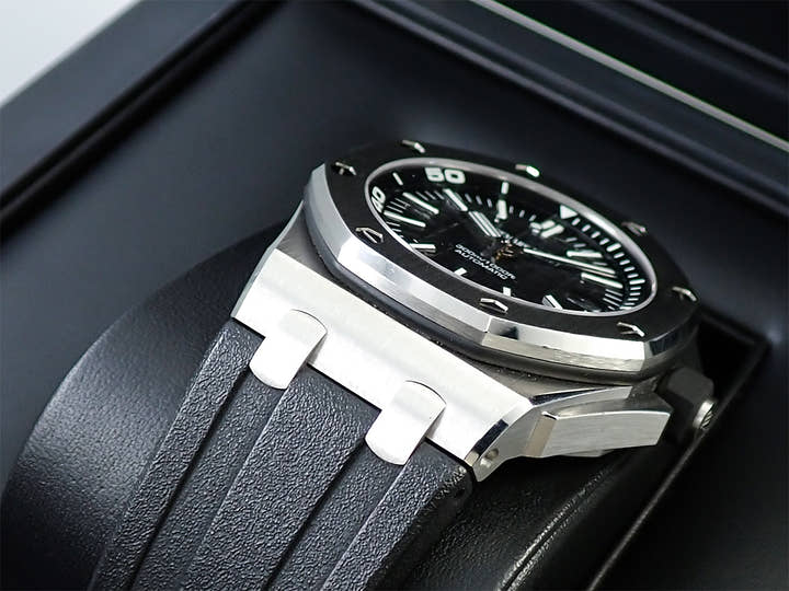 オーデマピゲ ロイヤルオーク オフショア ダイバー Ref.15710ST.OO.A002CA.01 ステンレススチール ブラック文字盤