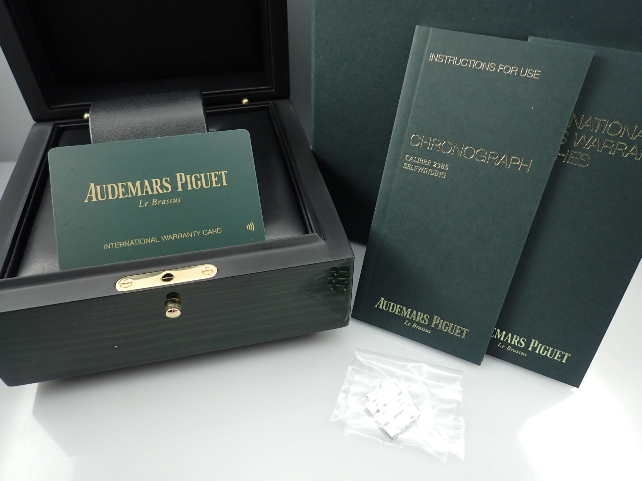 Audemars Piguet Royal Oak Chronograph &lt;Warranty Box and Others&gt;