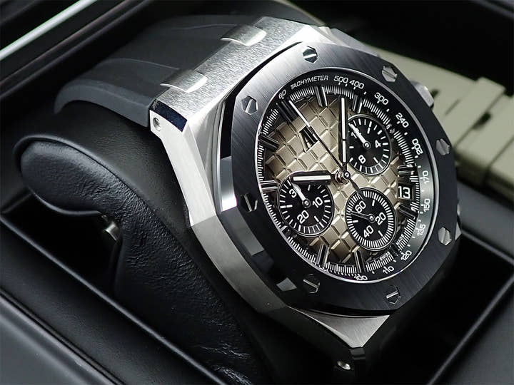 オーデマピゲ ロイヤルオーク オフショア クロノグラフ Ref.26420SO.OO.A600CA.01 ステンレススチール スモークブラウン文字盤