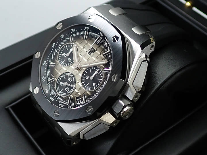 オーデマピゲ ロイヤルオーク オフショア クロノグラフ Ref.26420SO.OO.A600CA.01 ステンレススチール スモークブラウン文字盤