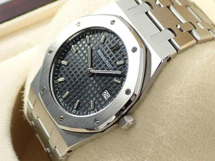 Audemars Piguet Royal Oak Quartz Ref. 56175ST/O/0789ST/07 Stainless Steel Black Grey Dial