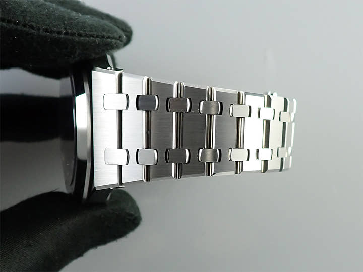 オーデマピゲ ロイヤルオーク Ref.15500ST.OO.1220ST.03 ステンレススチール ブラック文字盤