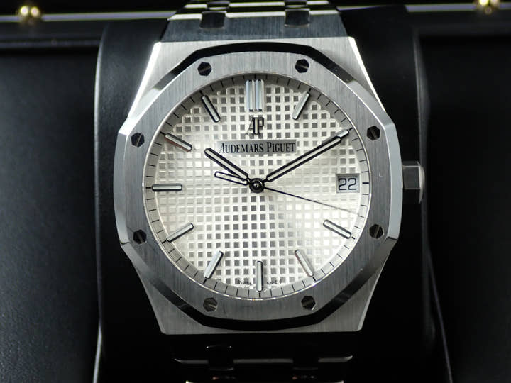 オーデマピゲ ロイヤルオーク Ref.15500ST.OO.1220ST.04 ステンレススチール シルバー文字盤