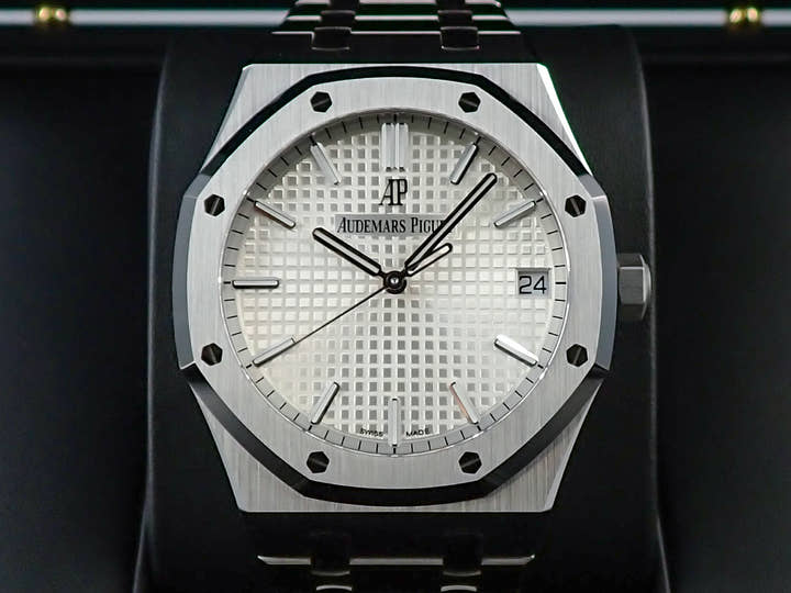 オーデマピゲ ロイヤルオーク Ref.15500ST.OO.1220ST.04 ステンレススチール シルバー文字盤