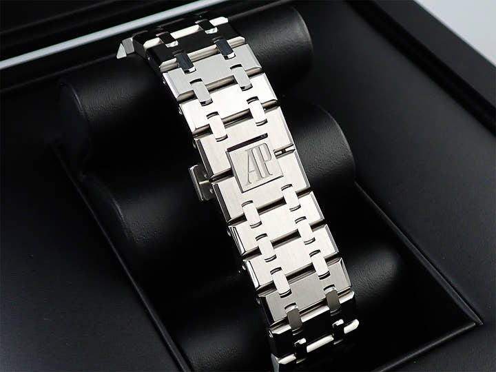 オーデマピゲ ロイヤルオーク Ref.15500ST.OO.1220ST.04 ステンレススチール シルバー文字盤