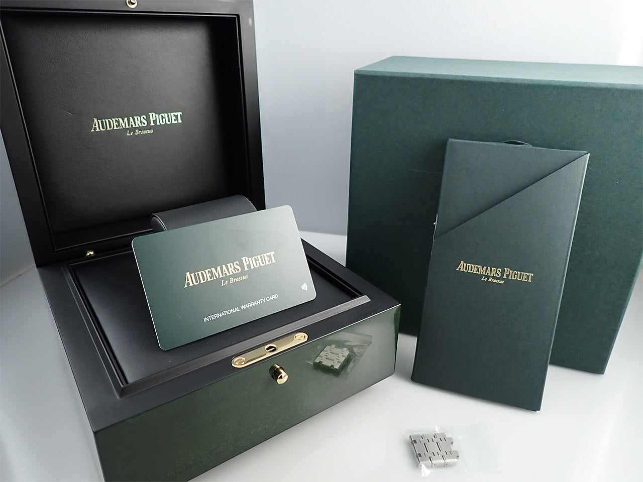 Audemars Piguet Royal Oak Automatic &lt;Warranty, Box, etc.&gt;