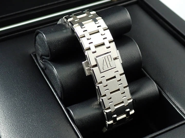 オーデマピゲ ロイヤルオーク Ref.15450ST.OO.1256ST.03 ステンレススチール ブルー文字盤