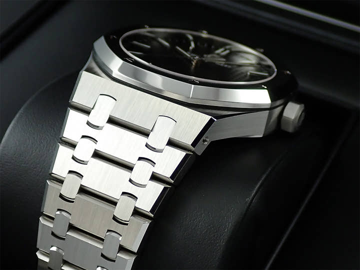 オーデマピゲ ロイヤルオーク Ref.15500ST.OO.1220ST.03 ステンレススチール ブラック文字盤