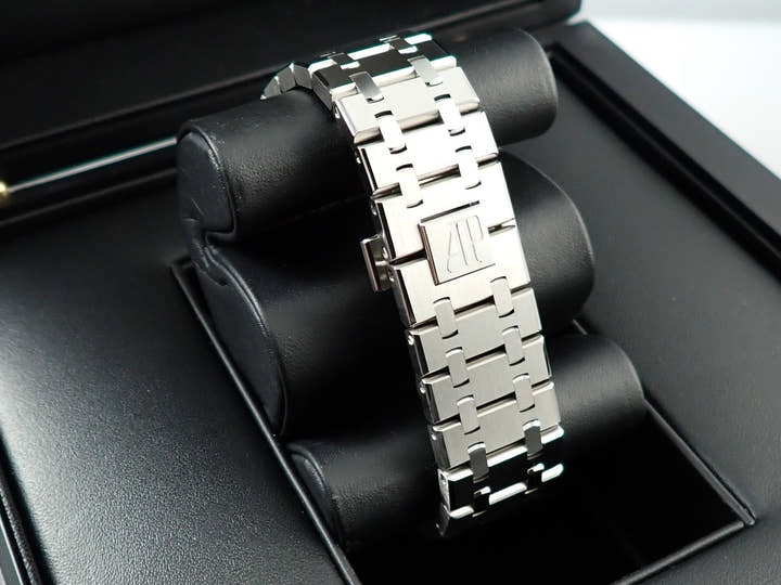 オーデマピゲ ロイヤルオーク Ref.15500ST.OO.1220ST.01 ステンレススチール ブルー文字盤