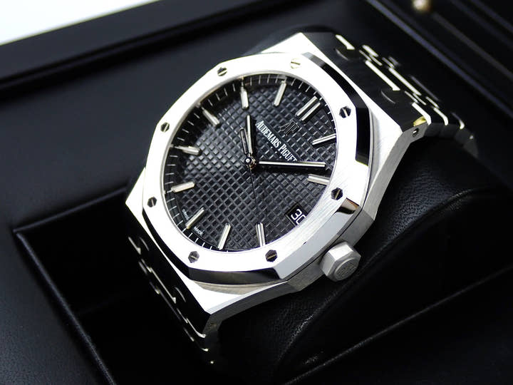 オーデマピゲ ロイヤルオーク Ref.15500ST.OO.1220ST.03 ステンレススチール ブラック文字盤