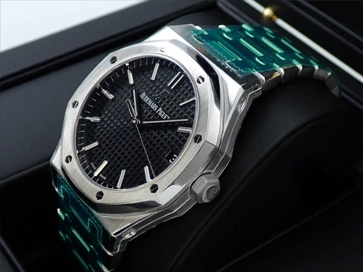 オーデマピゲ ロイヤルオーク Ref.15500ST.OO.1220ST.03 ステンレススチール ブラック文字盤