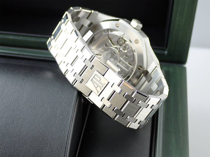 Audemars Piguet Royal Oak 50th Anniversary Ref. 15510ST.OO.1320ST.03 Stainless Steel Silver Dial