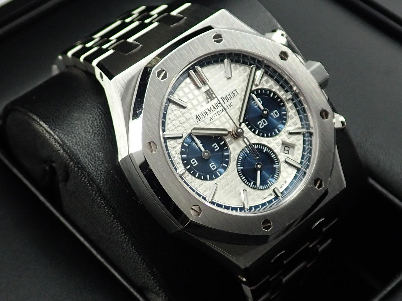 Audemars Piguet Royal Oak Chronograph &lt;Warranty Box and Others&gt;