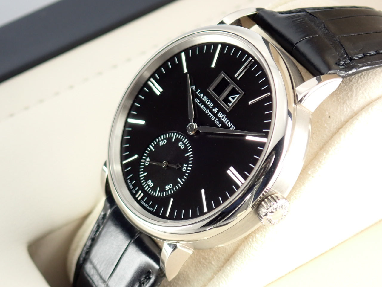 A. Lange &amp; Söhne Saxonia Outsize Date 18KWG &lt;Warranty, Box, etc.&gt;