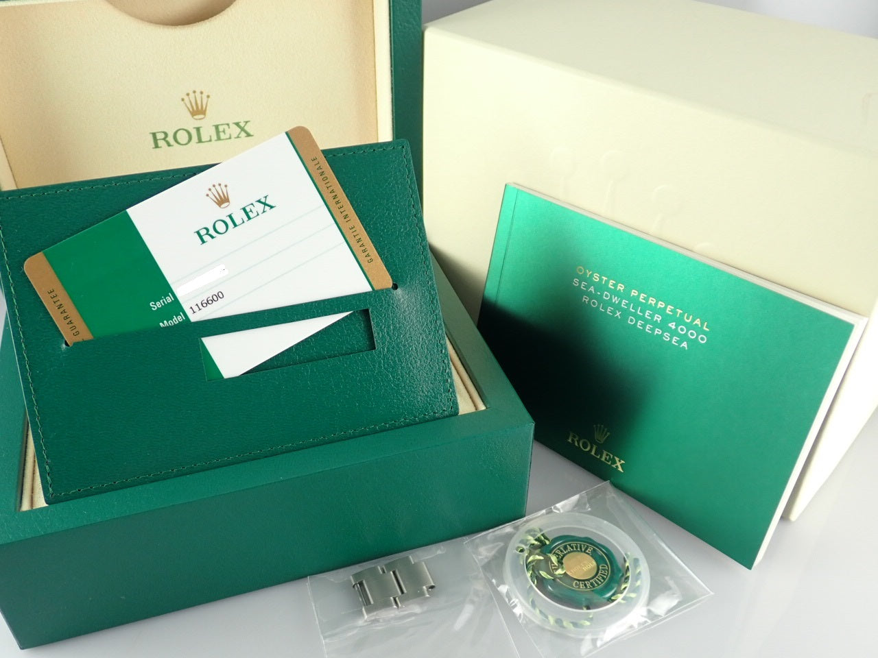 Rolex Sea-Dweller 4000 &lt;Warranty, Box, etc.&gt;