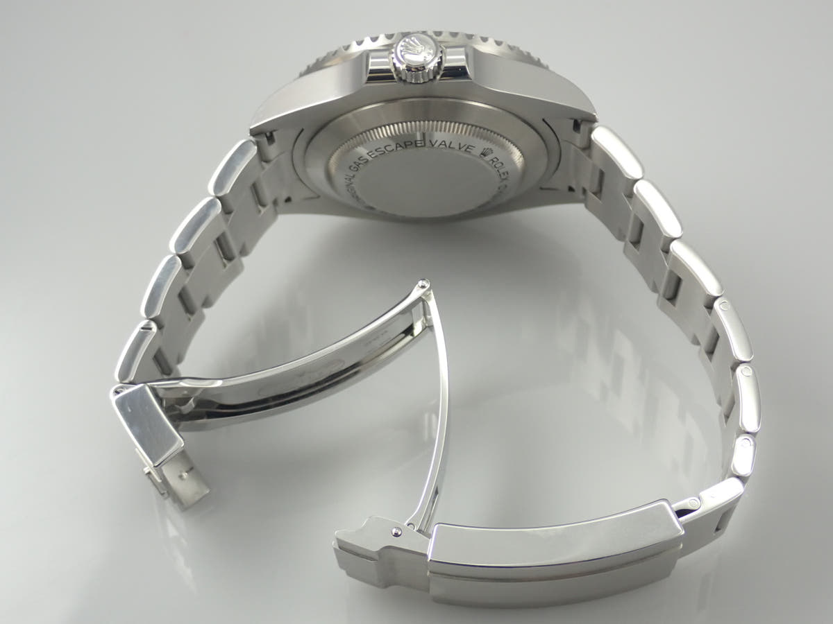 ロレックス シードゥエラー Ref.126600 ブラック文字盤 中古 sea-dweller-113