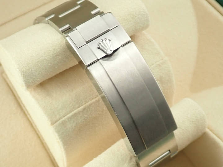 Rolex Sea-Dweller 4000 <Warranty, Box, etc.>