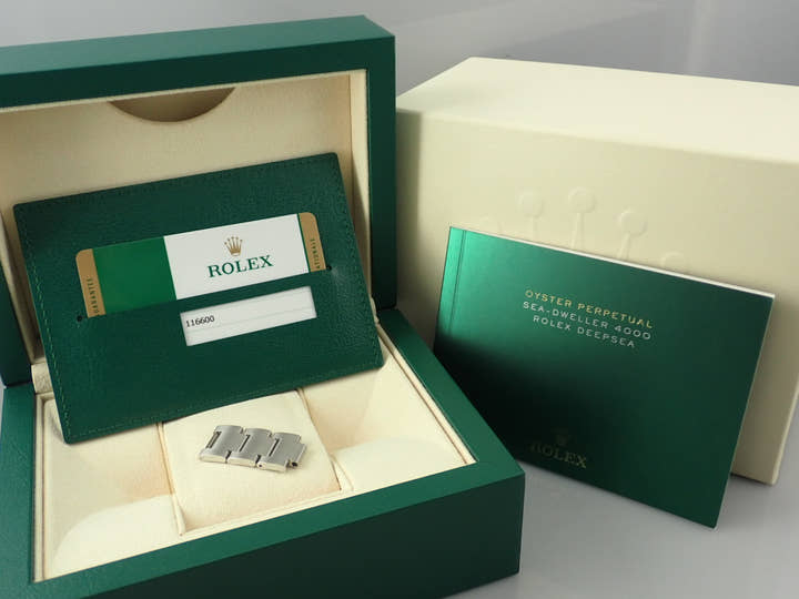 Rolex Sea-Dweller 4000 <Warranty, Box, etc.>