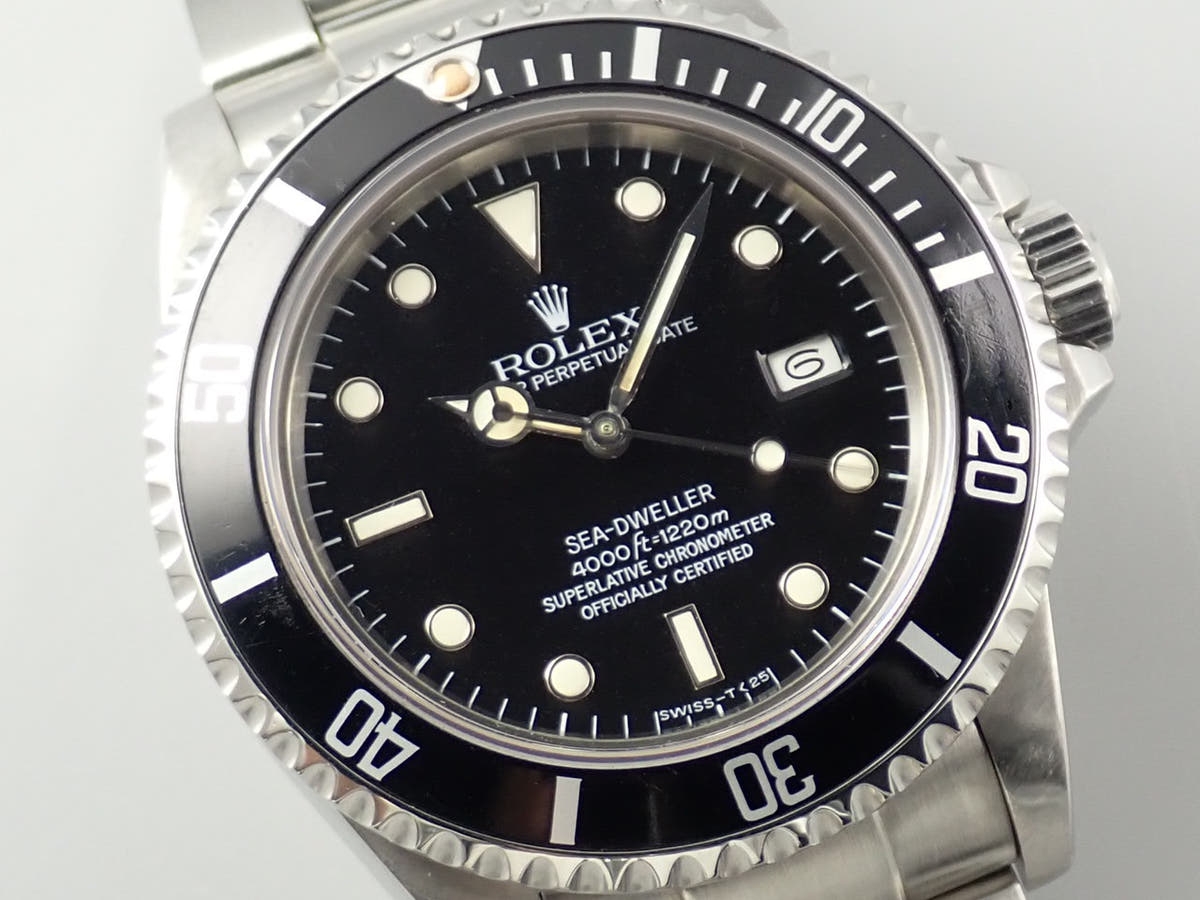 ロレックス シードゥエラー トリプルシックス Ref.16660 ブラック文字盤 中古 AH982630
