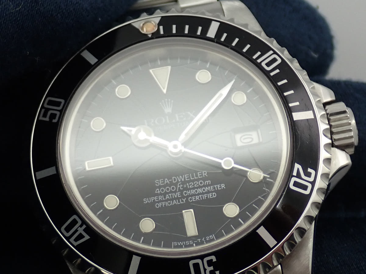 ロレックス シードゥエラー トリプルシックス Ref.16660 ブラック文字盤 中古 AH982630