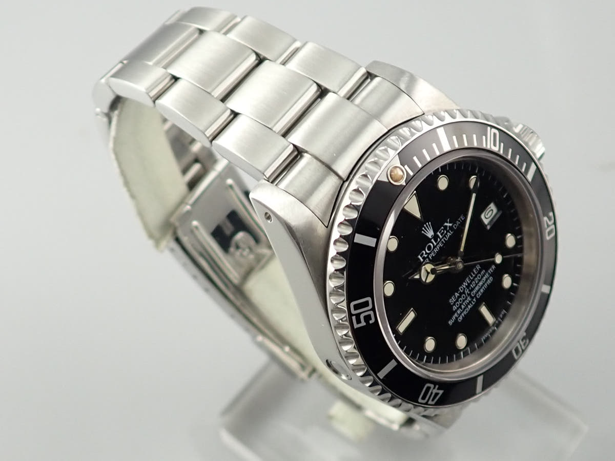 ロレックス シードゥエラー トリプルシックス Ref.16660 ブラック文字盤 中古 AH982630