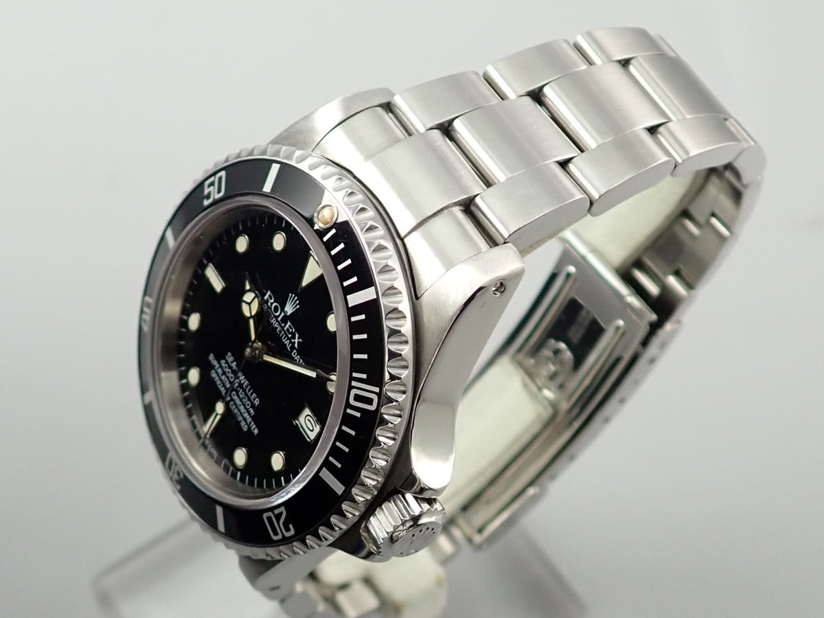 ロレックス シードゥエラー トリプルシックス Ref.16660 ブラック文字盤 中古 AH982630