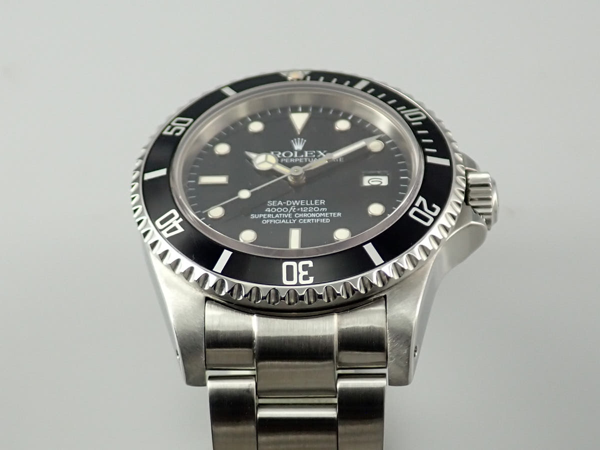 ロレックス シードゥエラー トリプルシックス Ref.16660 ブラック文字盤 中古 AH982630