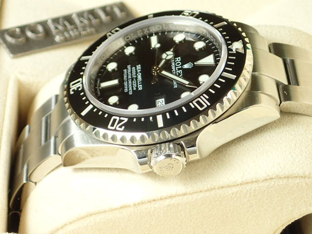 Rolex Sea-Dweller 4000 Random [Good Condition]