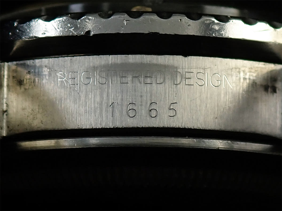 ロレックス シードゥエラー Ref.1665 ブラック文字盤 中古 61JYLS98