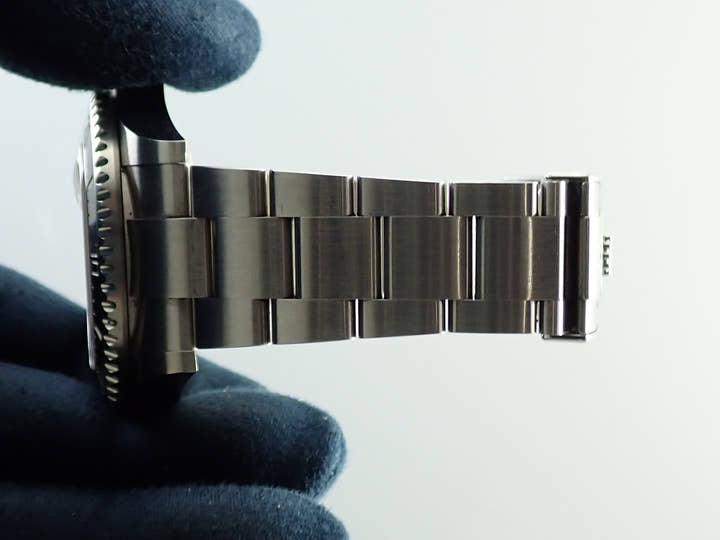 Rolex Sea-Dweller Ref. 126600 Stainless Steel Black Dial