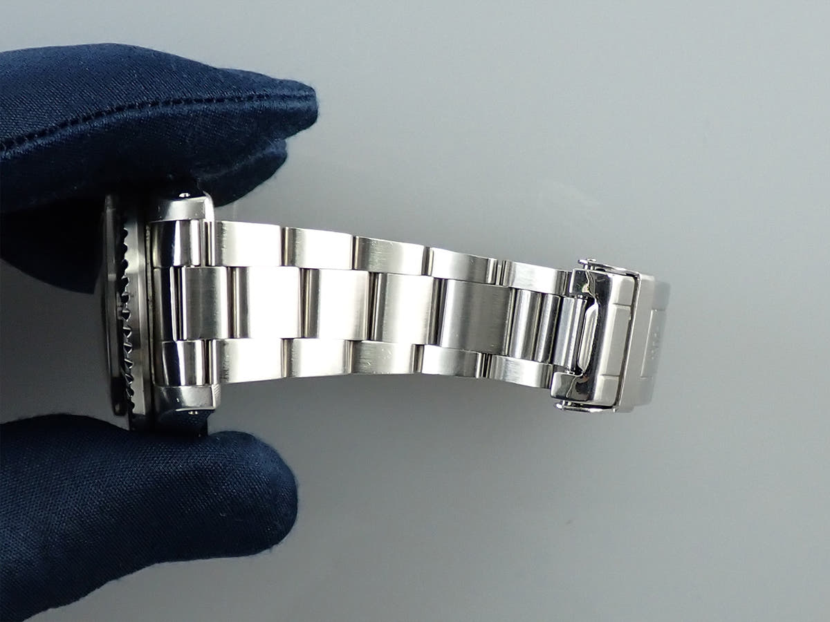 ロレックス シードゥエラー Ref.1665 ブラック文字盤 中古 ZT2223JS