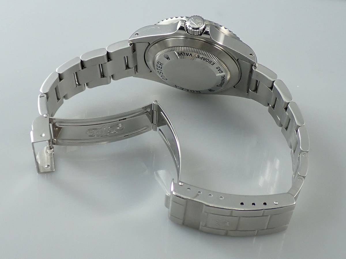 ロレックス シードゥエラー Ref.16600 ブラック文字盤 中古 70HS9LAU