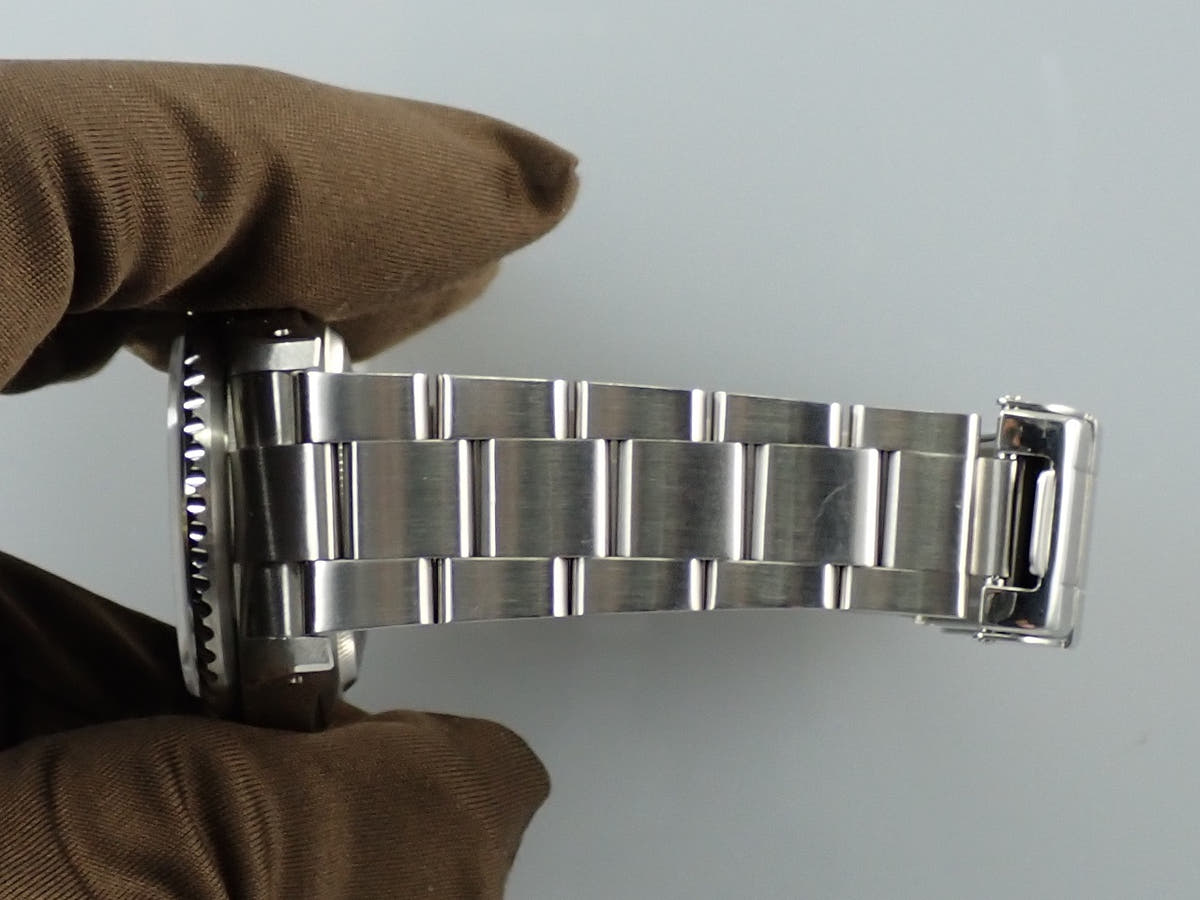 ロレックス シードゥエラー Ref.16600 ブラック文字盤 中古 70HS9LAU