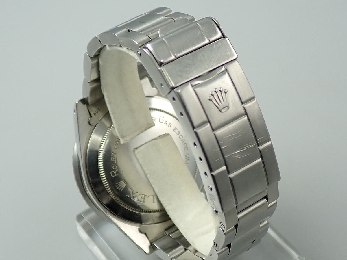 ロレックス シードゥエラー Ref.1665 ブラック文字盤 中古 K68XZJHX