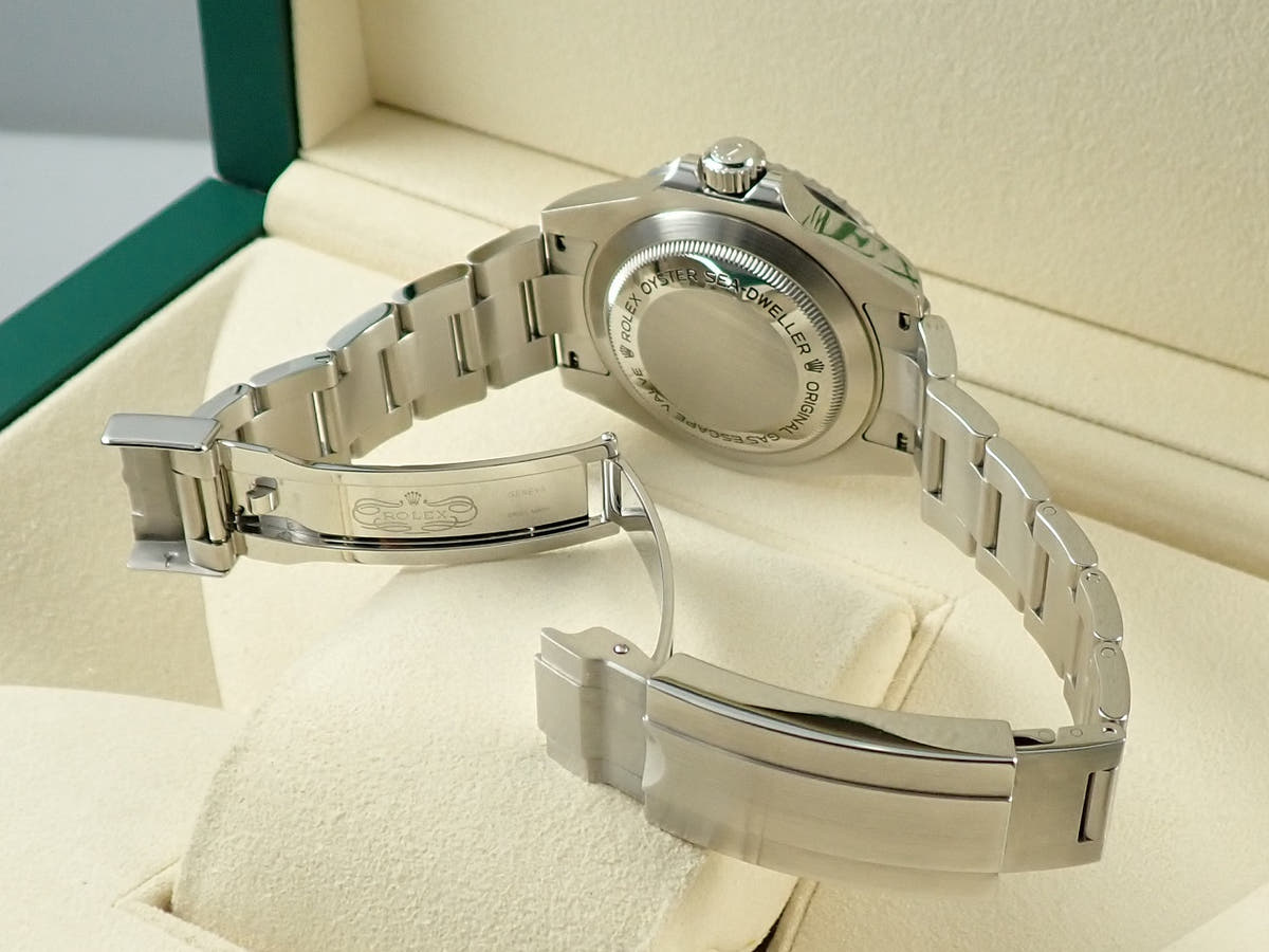 ロレックス シードゥエラー 4000 Ref.116600 ブラック文字盤 中古 26W859LL