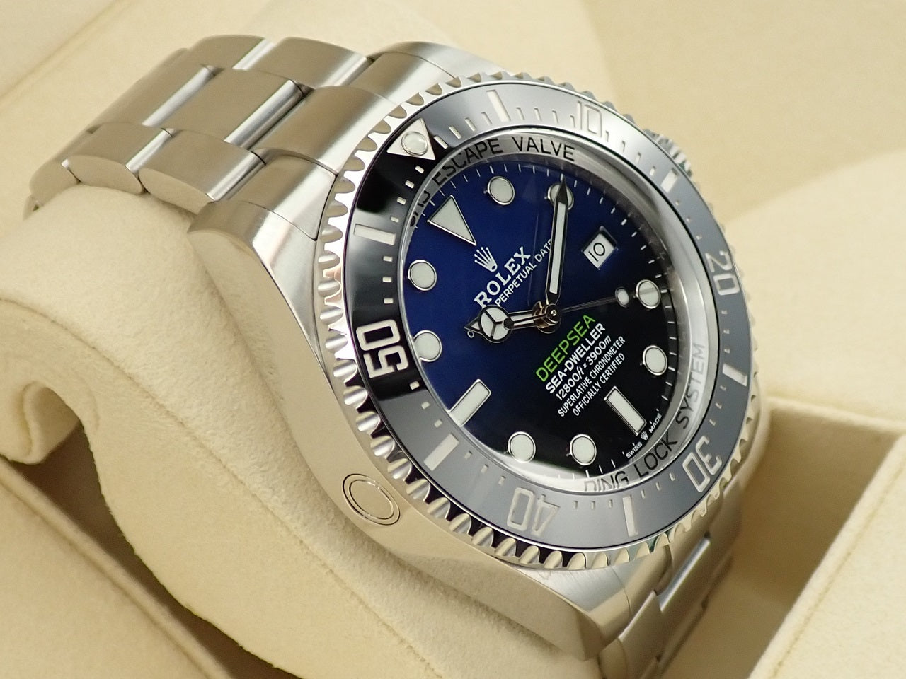 Rolex Sea-Dweller Deep Sea &lt;Warranty, Box, etc.&gt;