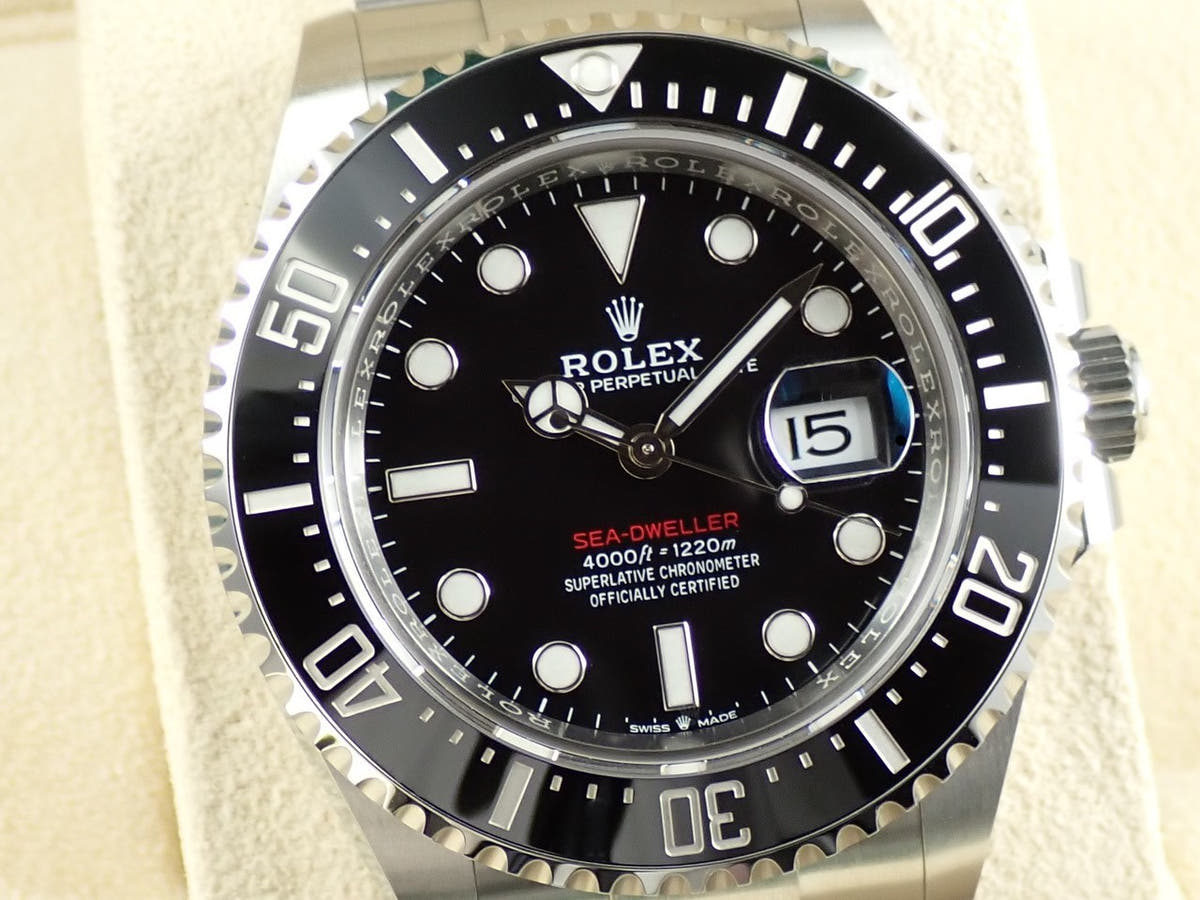 ロレックス シードゥエラー Ref.126600 ブラック文字盤 未使用 5TJFK7C7