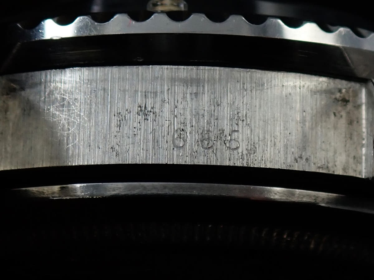 ロレックス シードゥエラー Ref.1665 ブラック文字盤 中古 R4KZJZXU