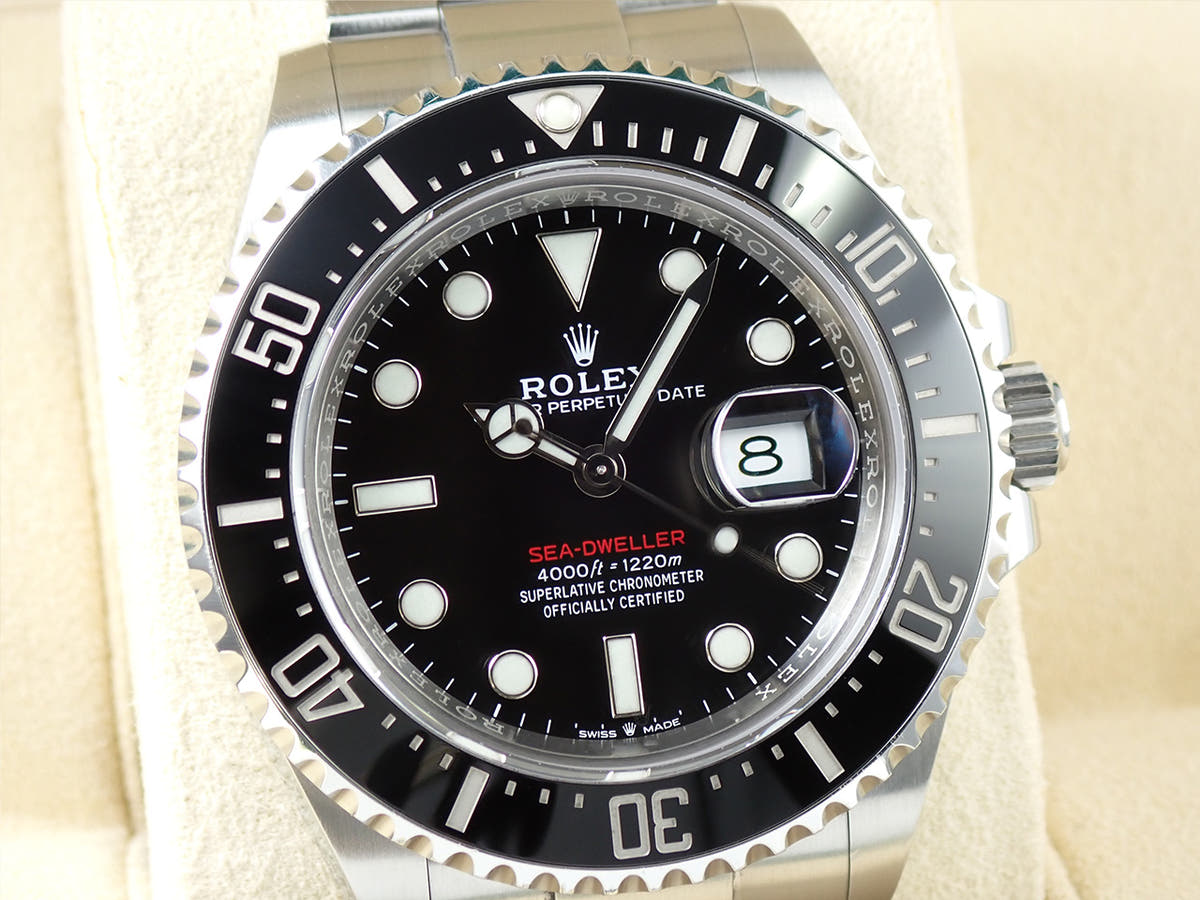 ロレックス シードゥエラー Ref.126600 ブラック文字盤 中古 9A41MXXU