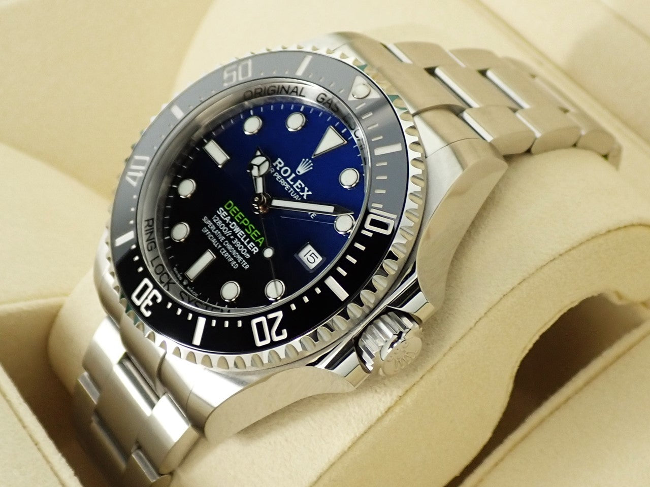 Rolex Sea-Dweller Deep Sea &lt;Warranty, Box, etc.&gt;