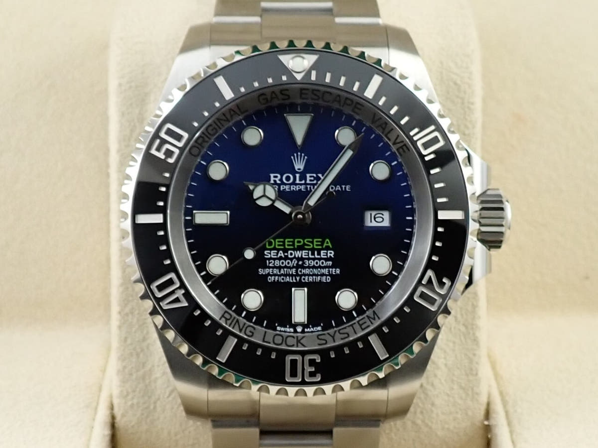 ロレックス シードゥエラー ディープシー Ref.126660 D-BLUE文字盤 未使用 M96JSH58