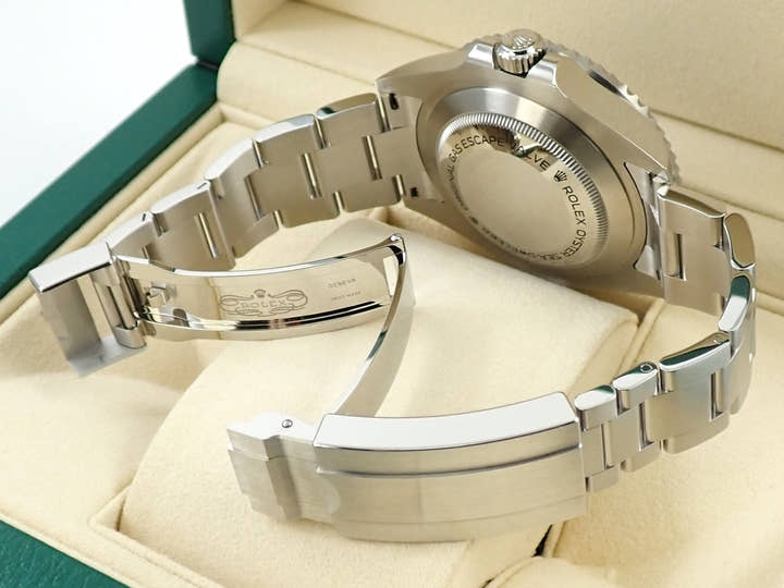 ロレックス シードゥエラー Ref.126600 ステンレススチール ブラック文字盤