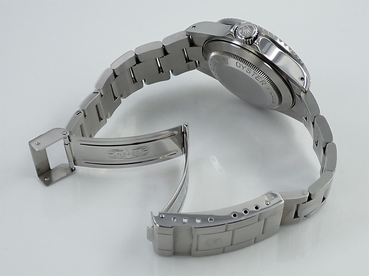 ロレックス シードゥエラー Ref.16660 ブラック文字盤 中古 71041X5Z
