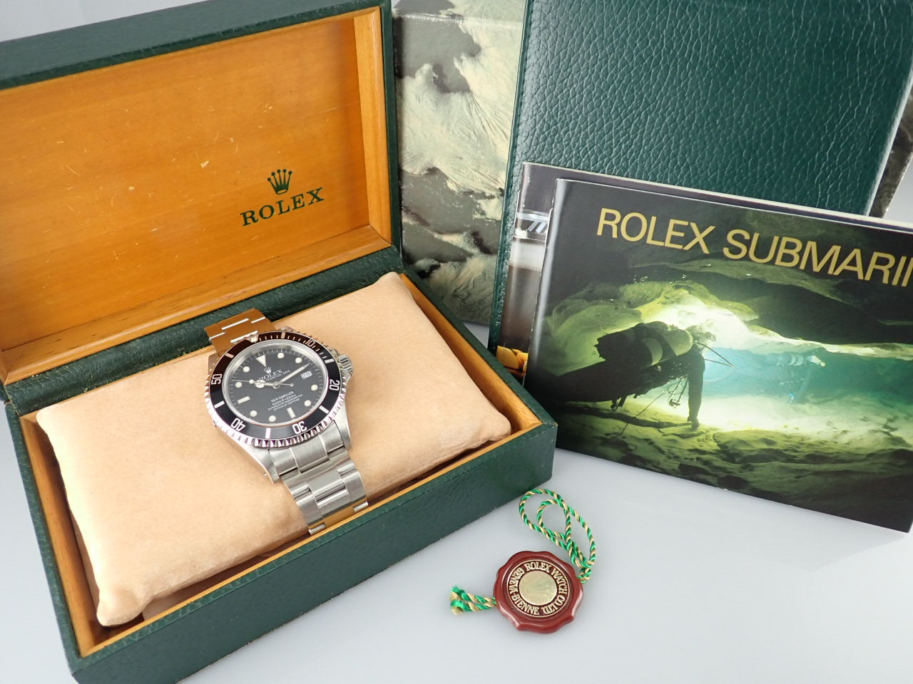 Rolex Sea-Dweller Triple Six &lt;Box and Others&gt;