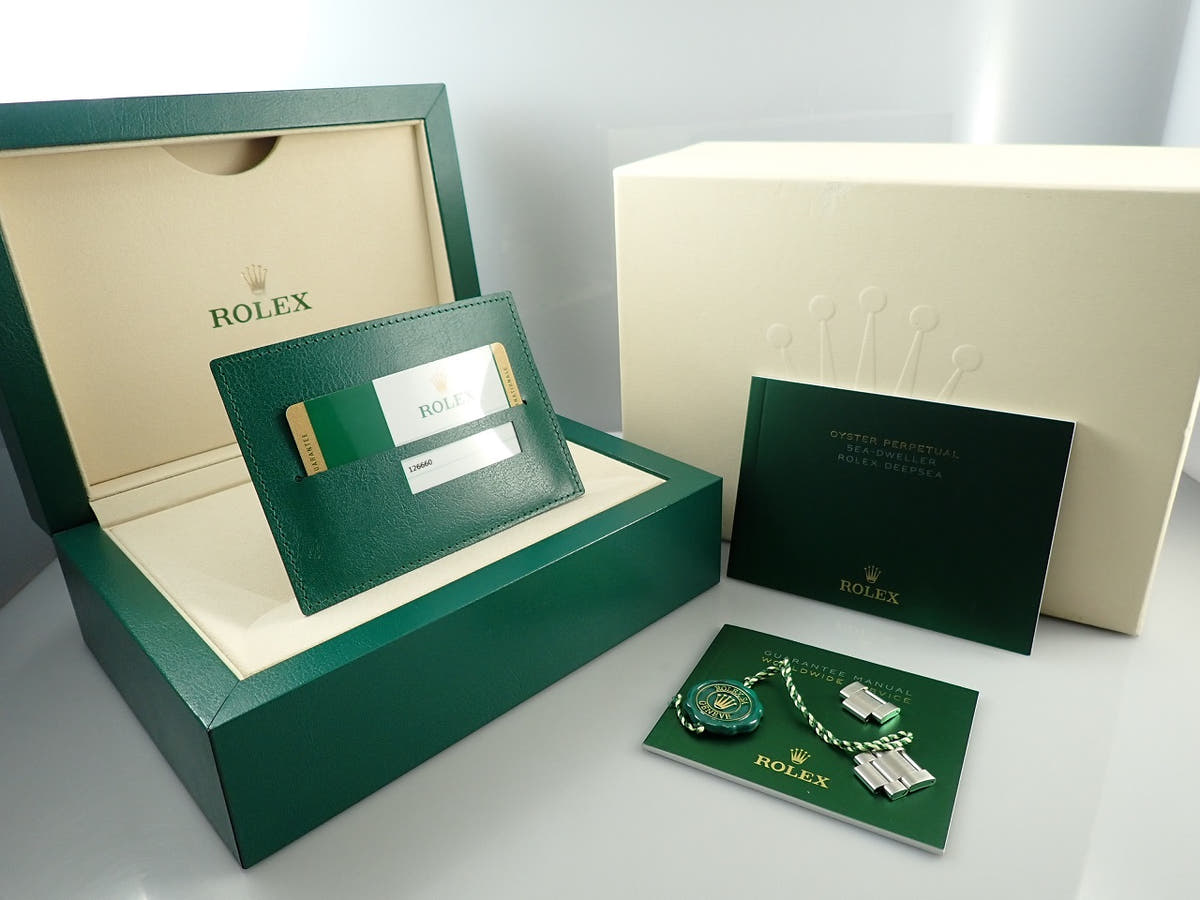 ロレックス シードゥエラー ディープシー Ref.126660 D-BLUE文字盤 未使用 4VZL1KJ3